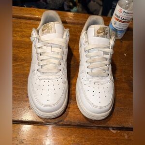 Women’s Air Force 1 Size 7